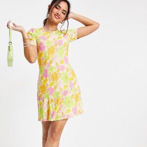 NWT ASOS DESIGN Floral Retro Mini Tea Dress